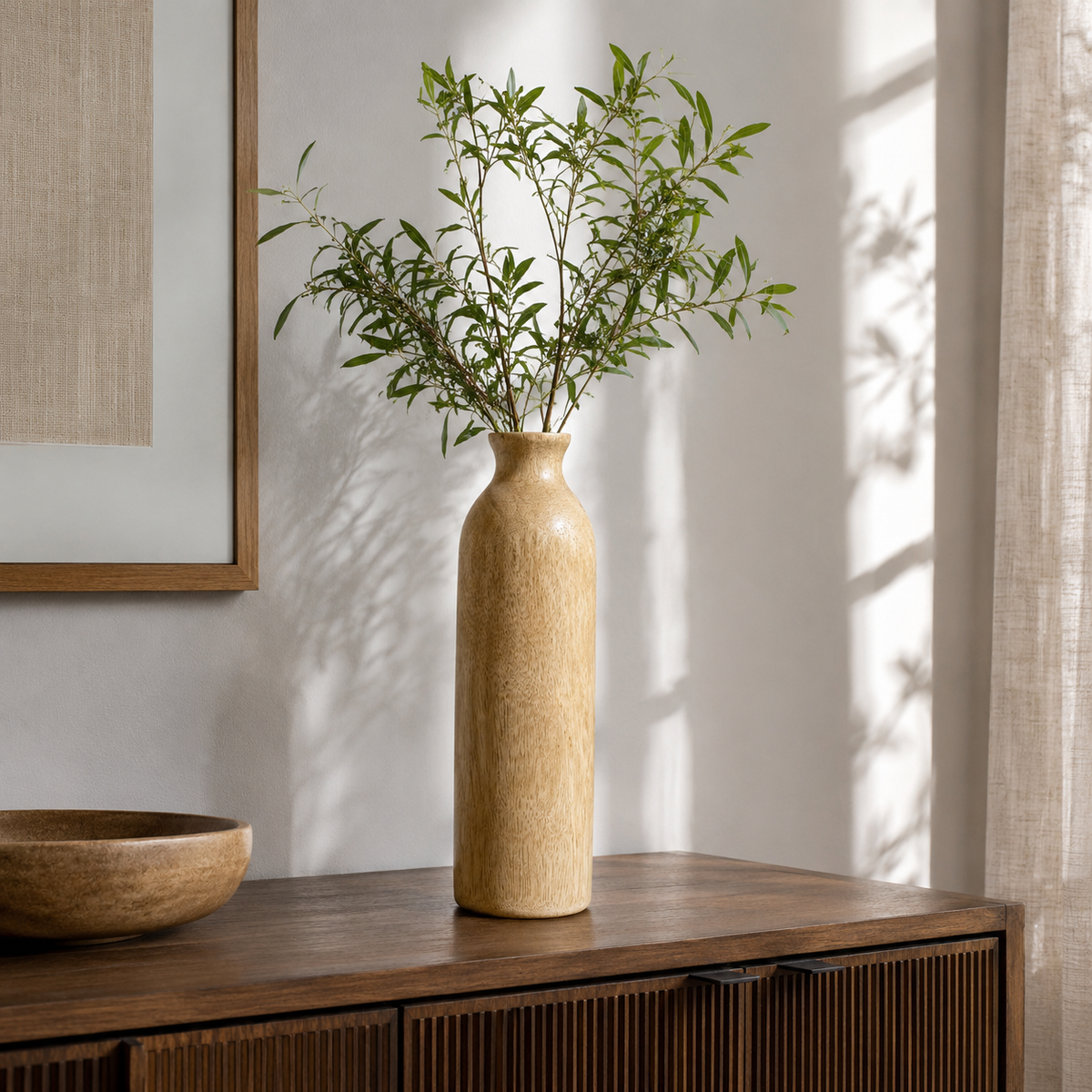 Essential Hand-carved Plain Brown Mango Tree Wood Flower Vase